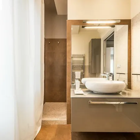 公寓 Emilia Life *