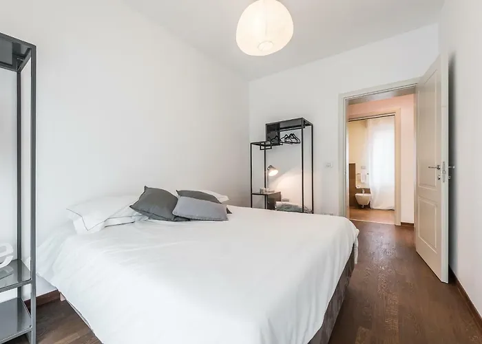 Emilia Life アパート *